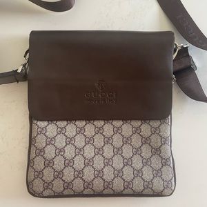 Unisex Gucci satchel bag